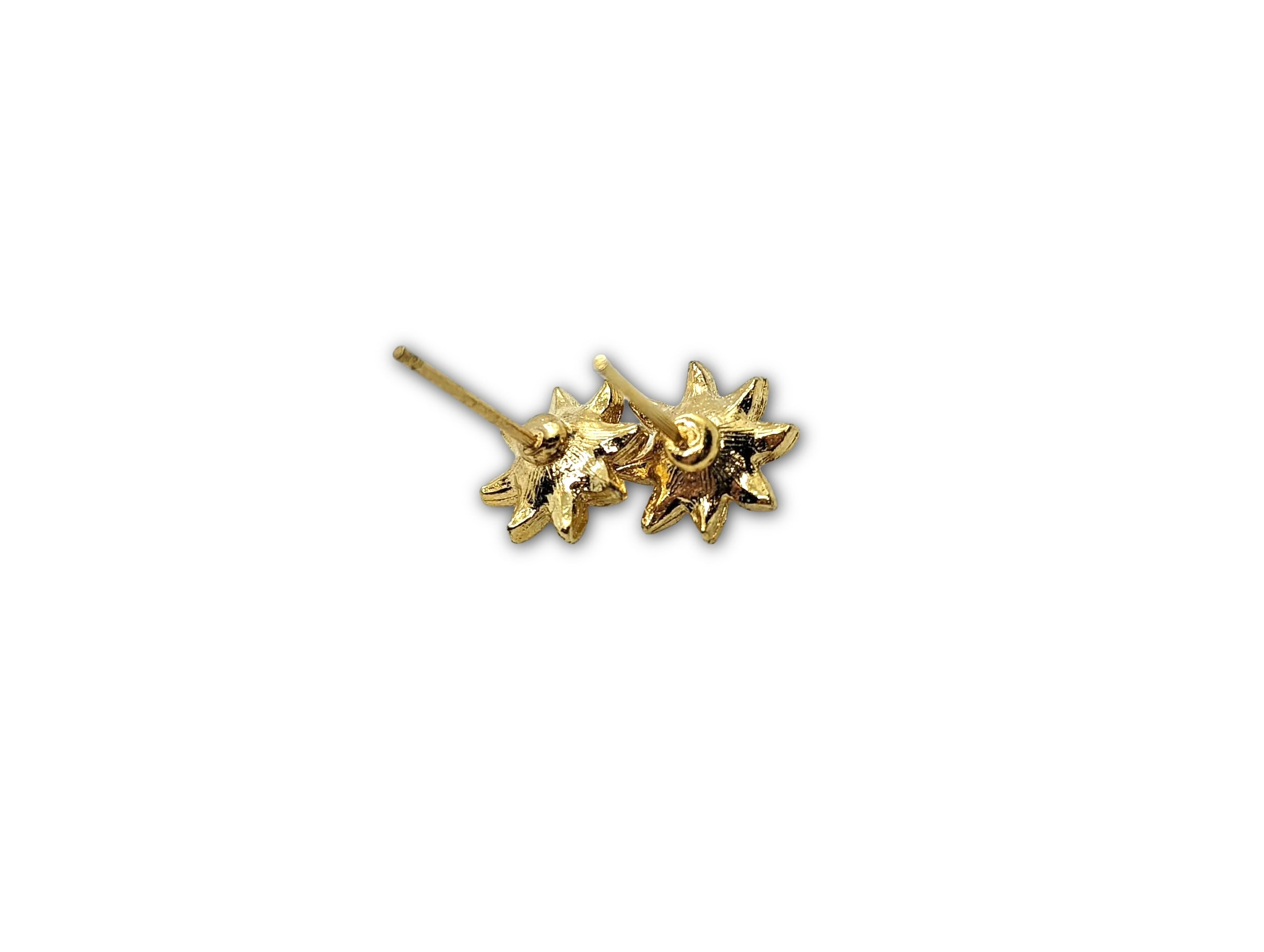 VIntage Pearl Flower Stud Earrings