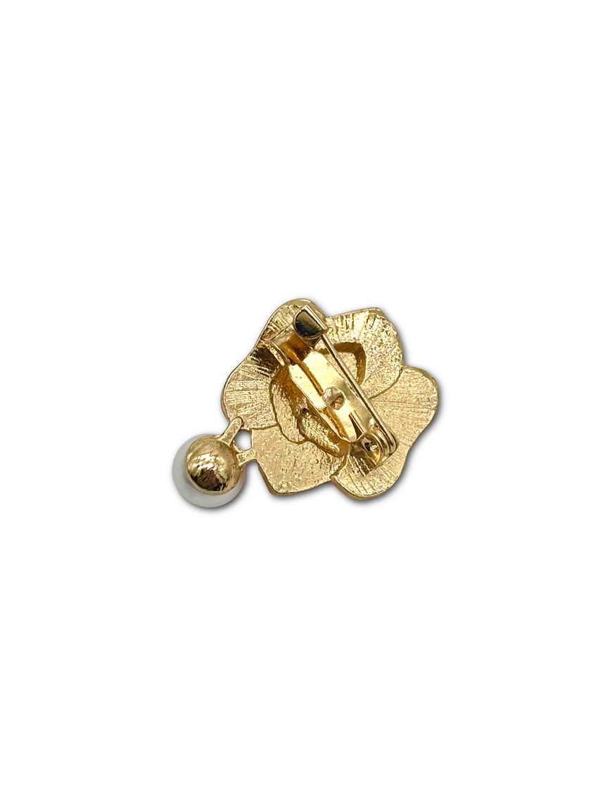 brooch